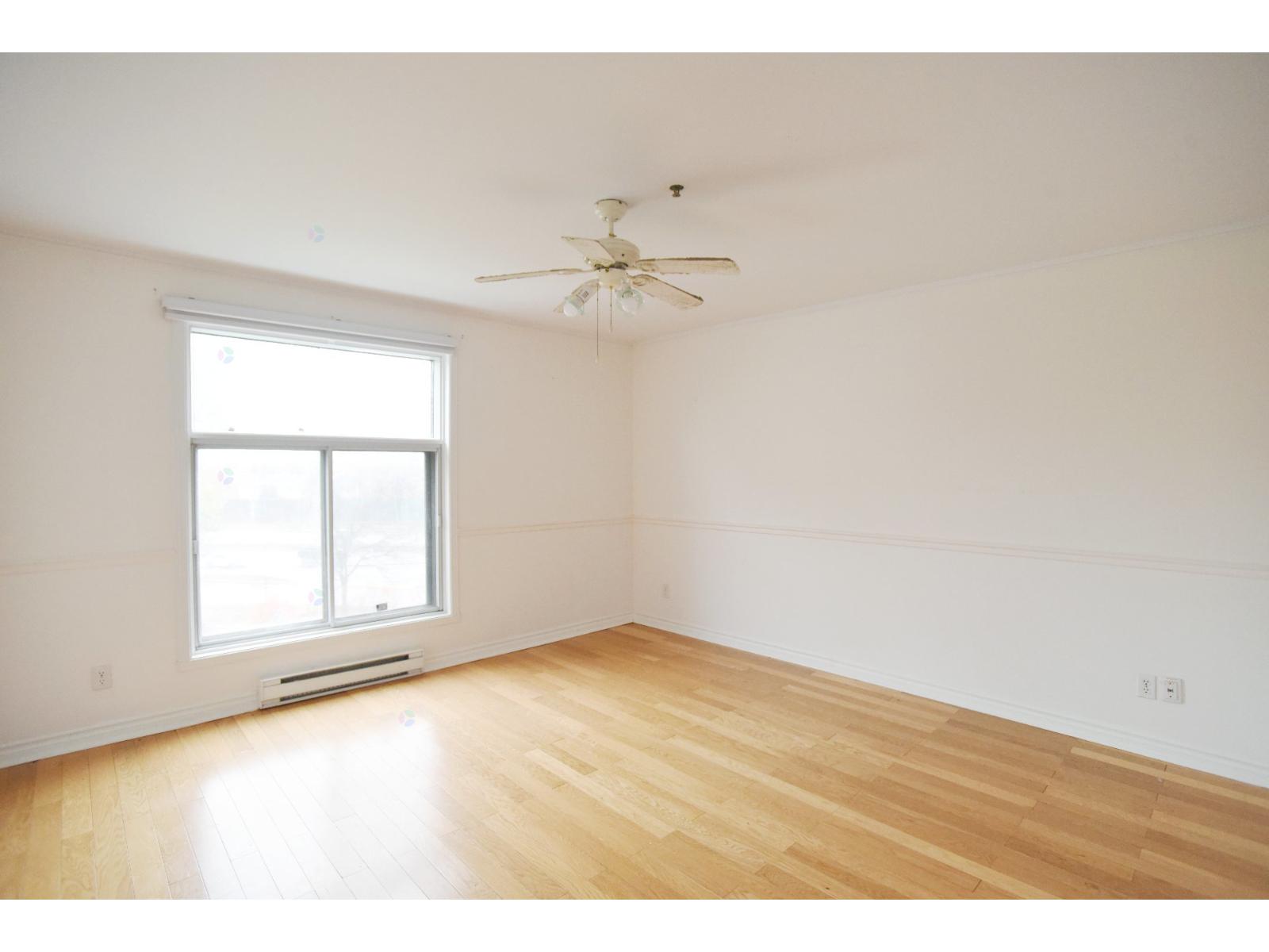 505 Rue St-Francois, #403, Brossard, Quebec J4X2W9