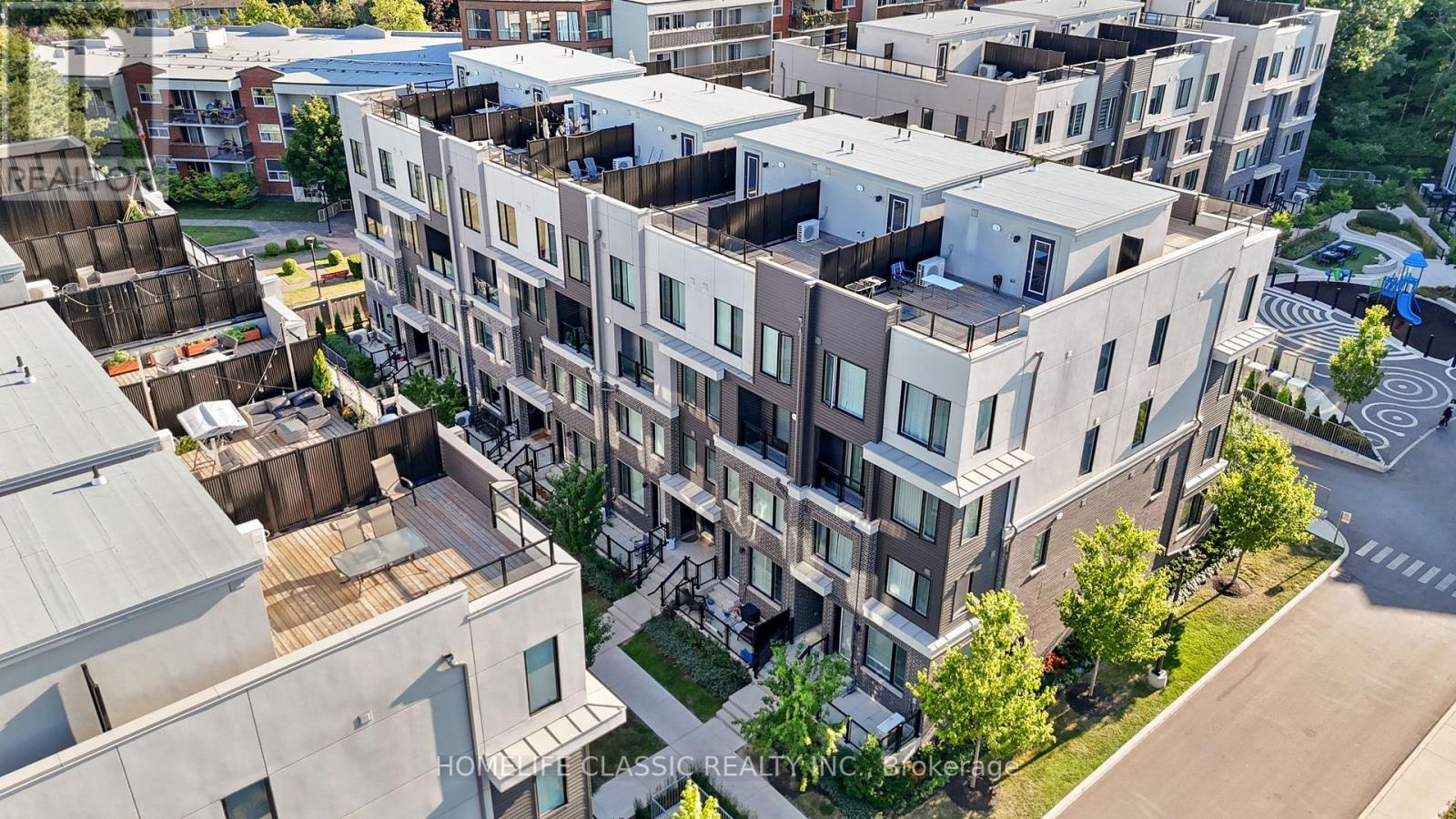 Row / Townhouse for Sale in 9 - 3476 WIDDICOMBE WAY|Mississauga (Erin Mills), Ontario L5L2M5 2