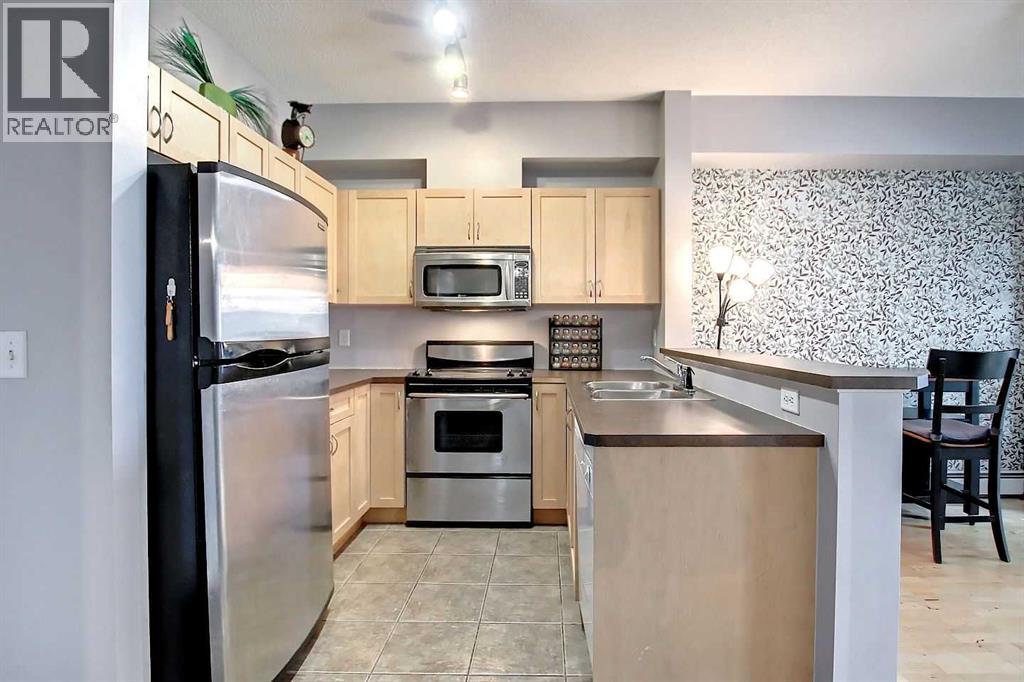 Apartment for Sale in 9303, 70 Panamount Drive NW|Calgary, Alberta T3K6K6 2