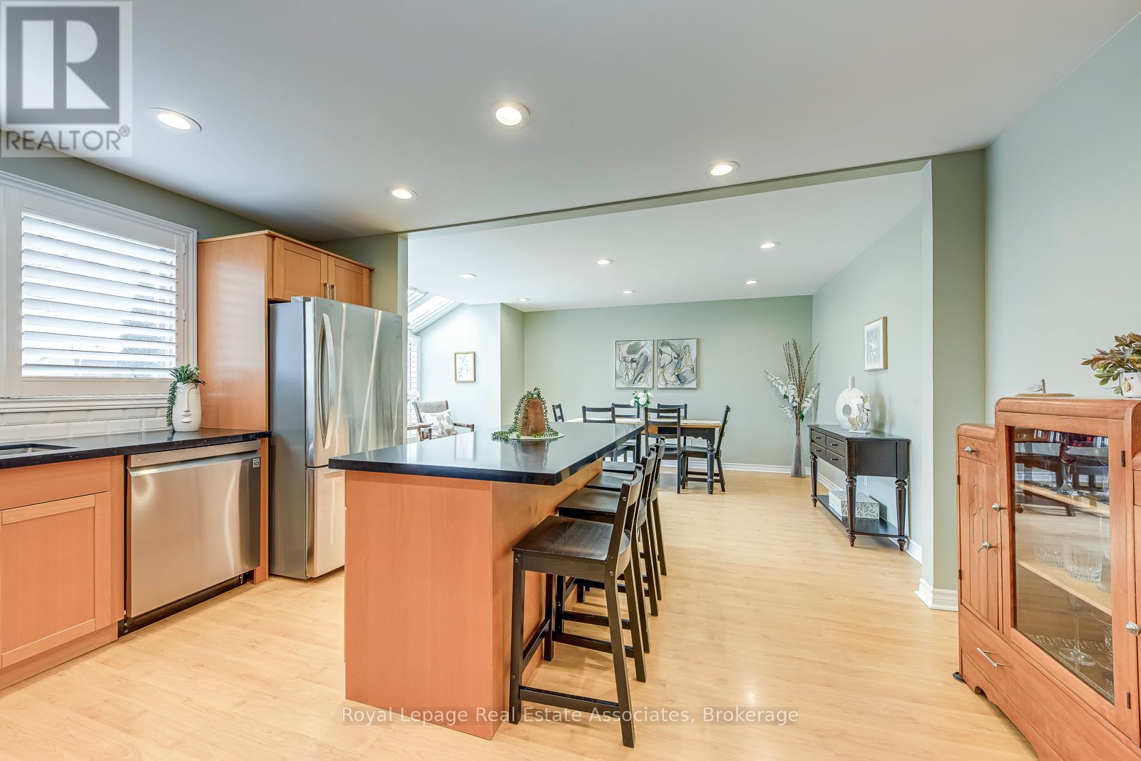 Row / Townhouse for Sale in 1192 KOS BOULEVARD|Mississauga (Lorne Park), Ontario L5J4L7 5