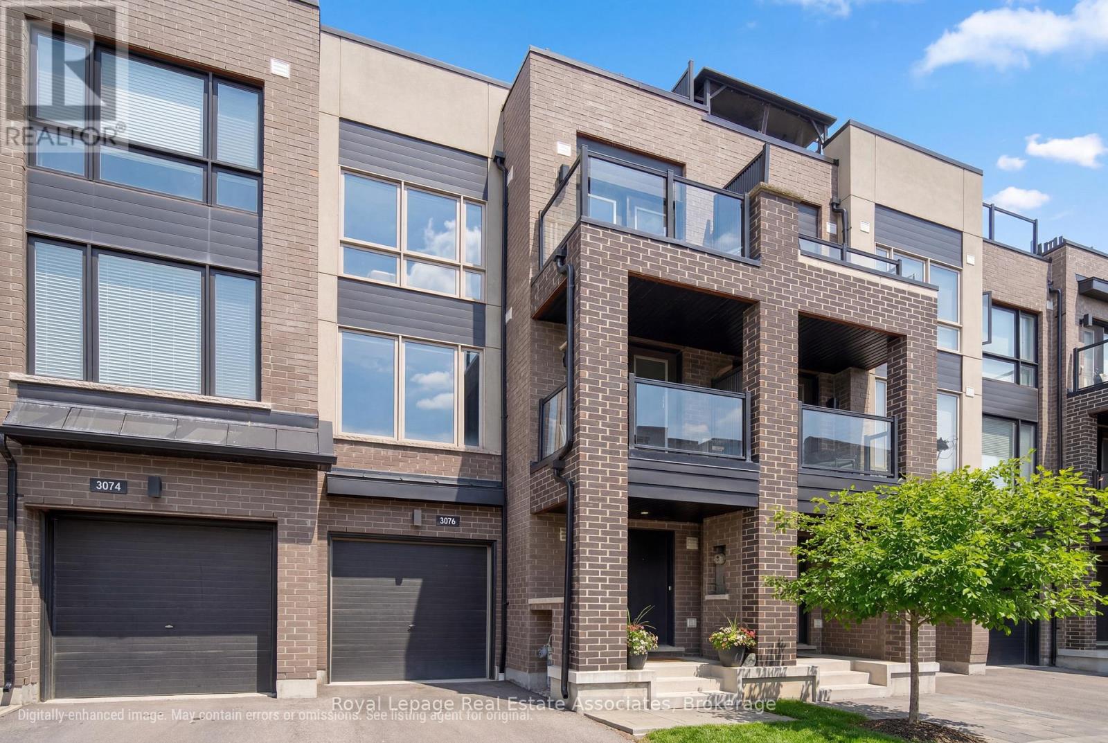 Row / Townhouse for Sale in 3076 CASCADE COMMON|Oakville (JM Joshua Meadows), Ontario L6H0R7