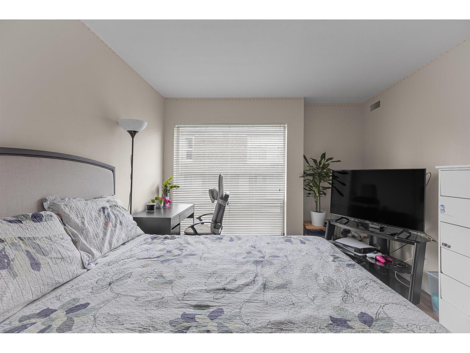 For sale: 210 13771 72A AVENUE, Surrey, British Columbia V3W9C6 ...