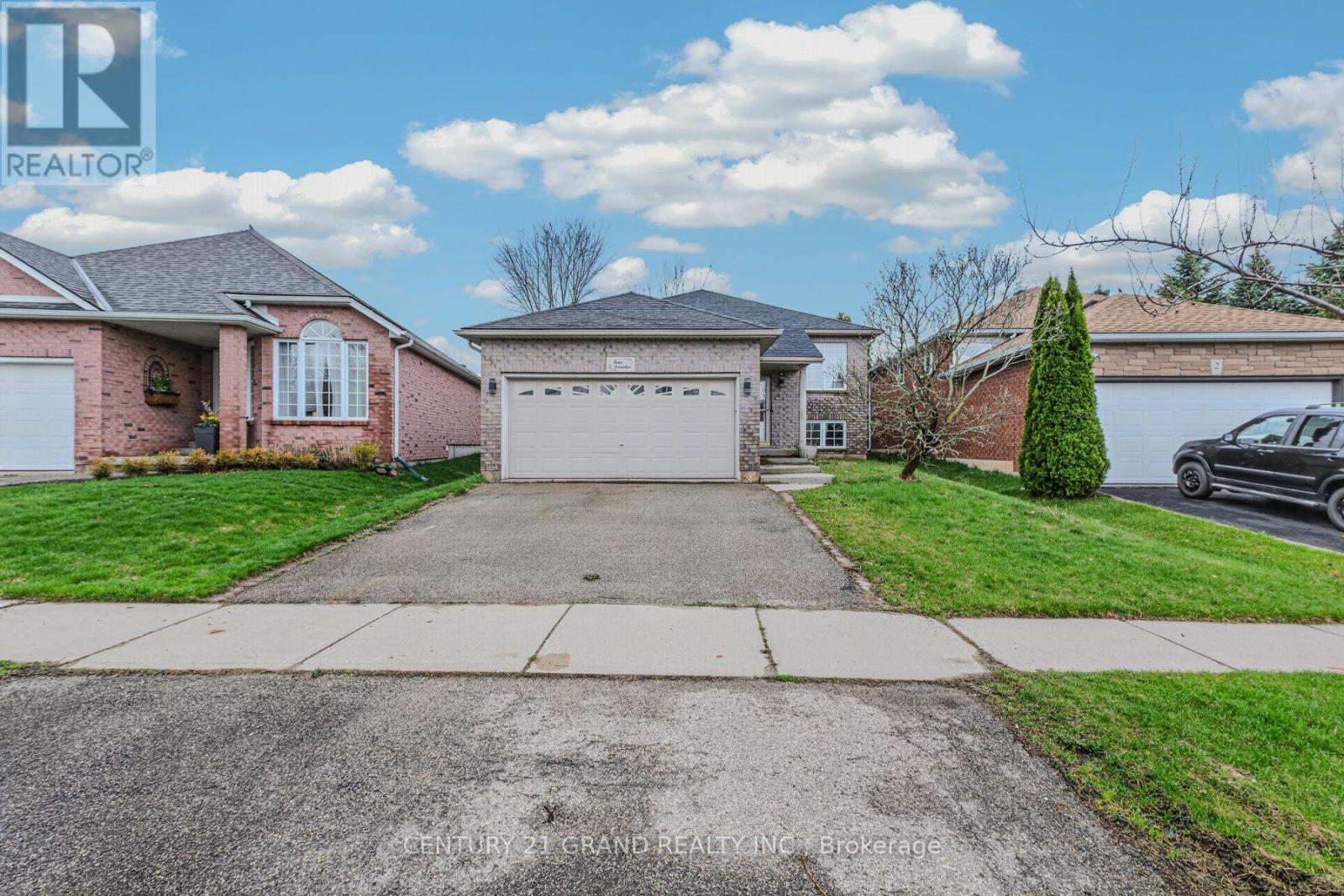 4 DOWDEN AVENUE, Brantford, Ontario N3T6N5