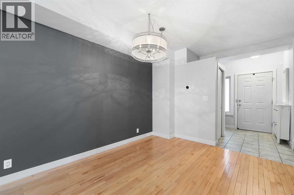 Row / Townhouse for Sale in 2, 1620 27 Avenue SW|Calgary, Alberta T2T1G6 5
