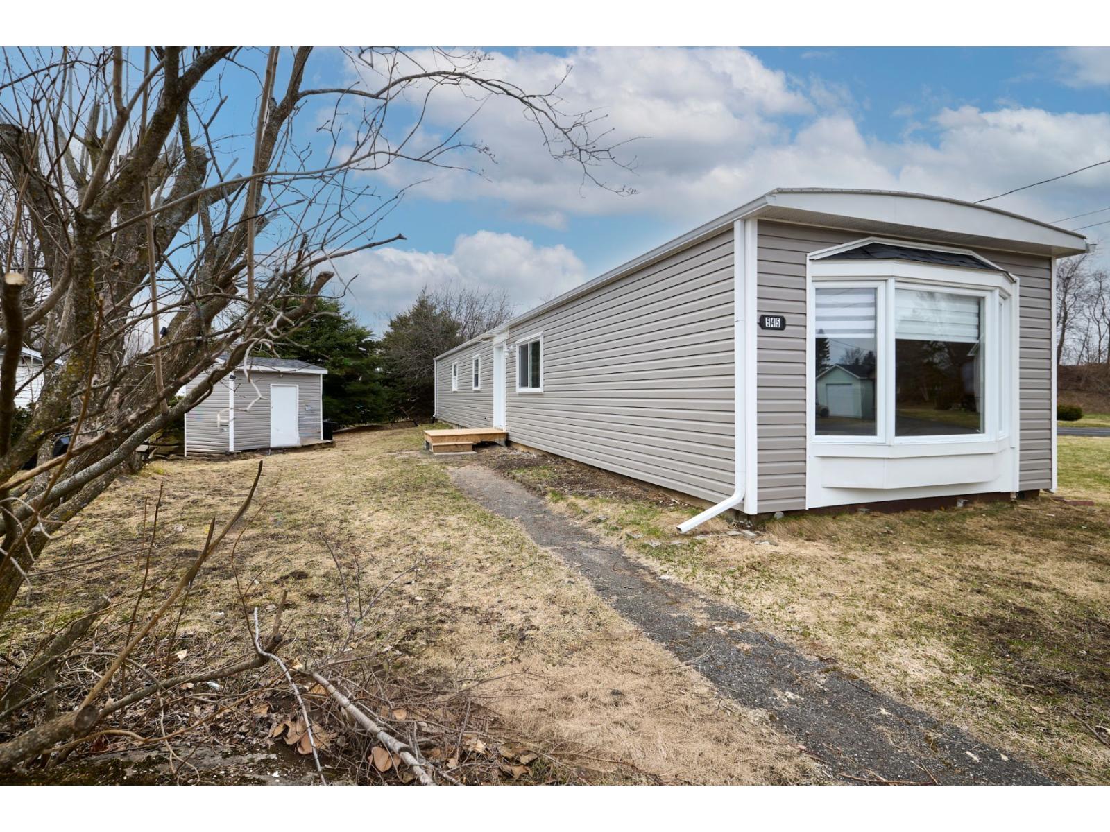 545 Rue Fontaine, Drummondville, Quebec J2C6W2