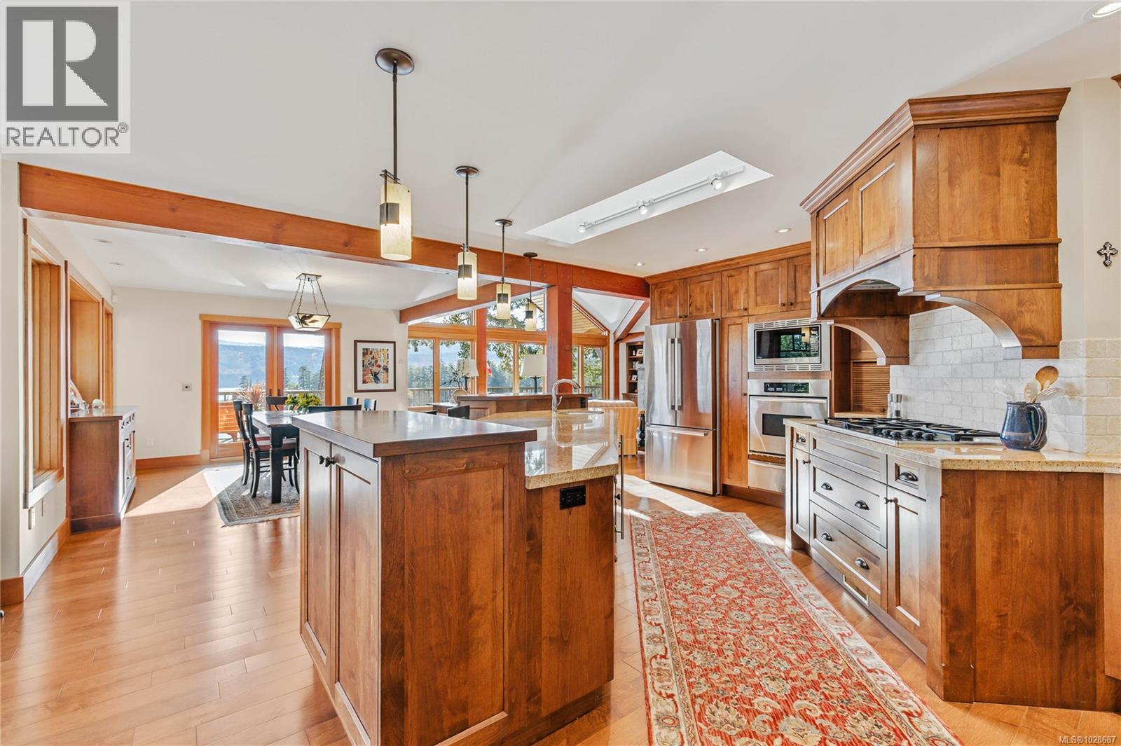 Salt Spring Realty For sale: 220 Scott Point Dr, Salt Spring, British Columbia V8K2R1 ...