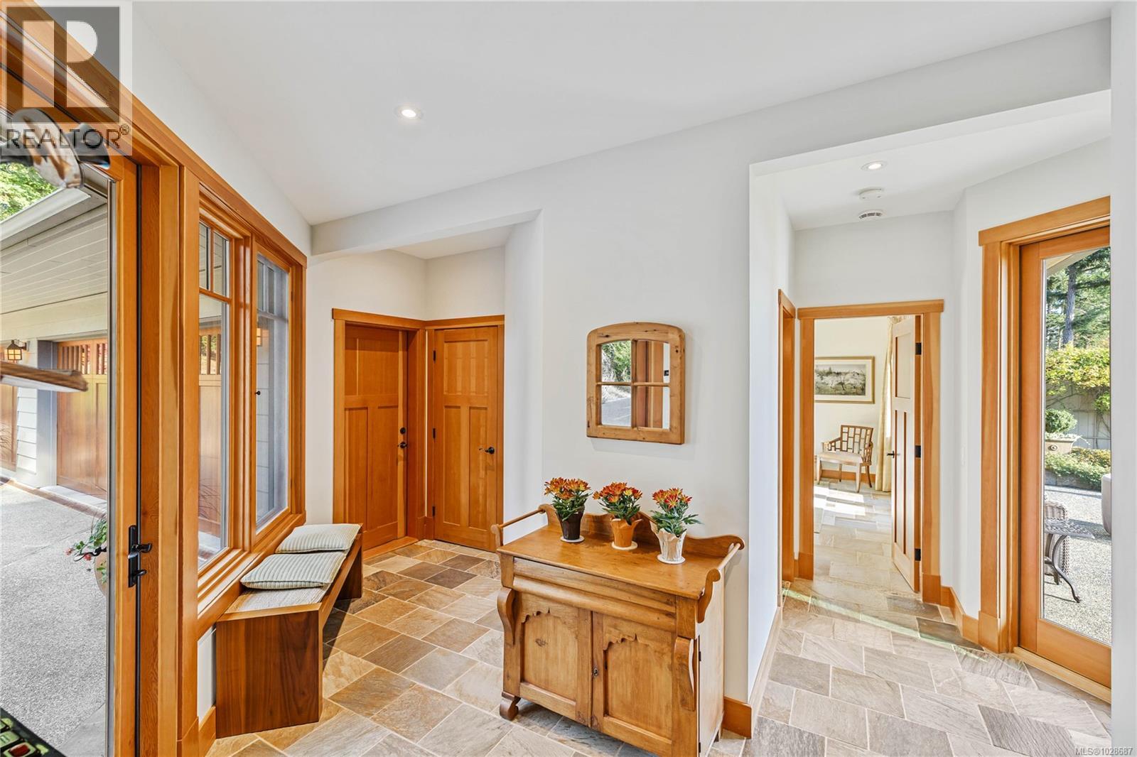 Salt Spring Realty For sale: 220 Scott Point Dr, Salt Spring, British Columbia V8K2R1 ...