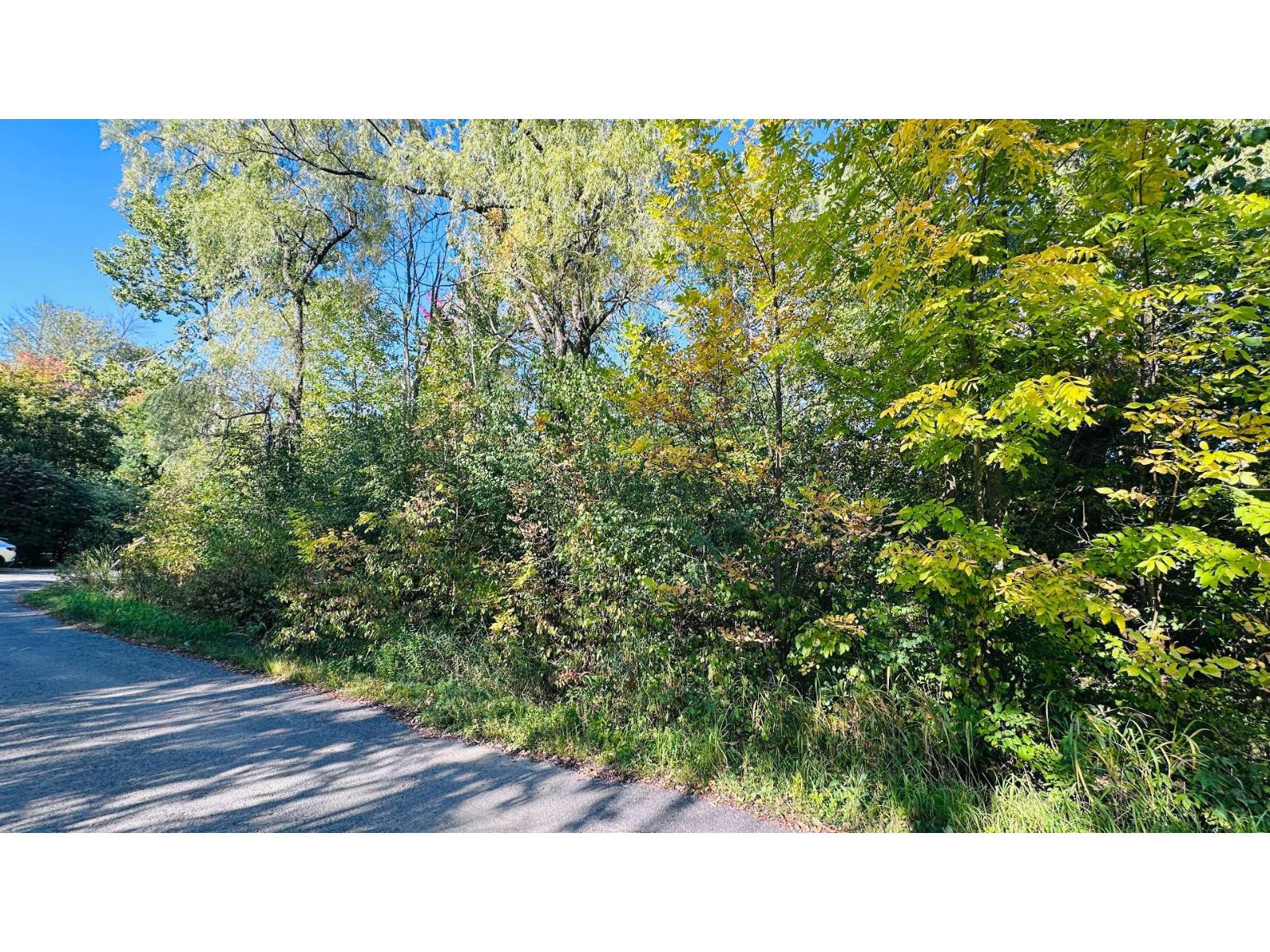 80 Rue Wilkinson, Hudson, Quebec J0P1H0