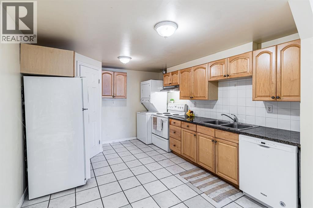 Apartment for Sale in 1, 6827 Centre Street N|Calgary, Alberta T2K5C4 3