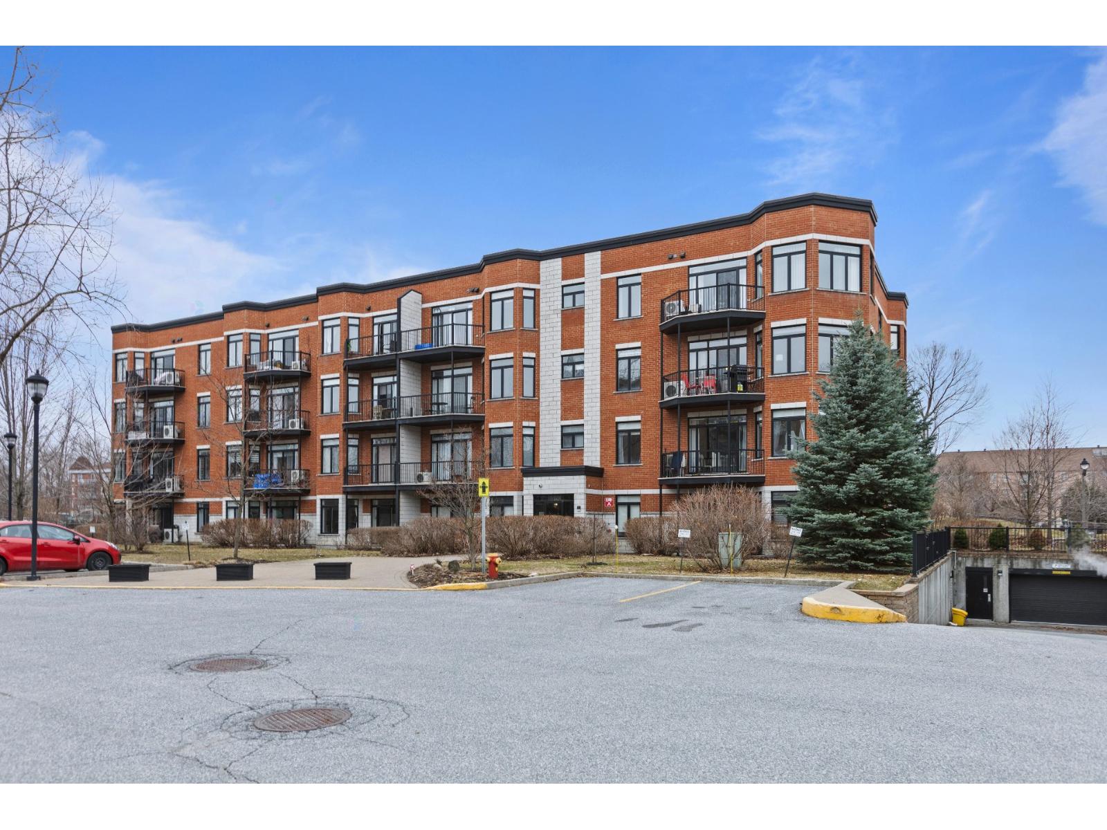 1180 Boul. Curé-Poirier E., #104, Longueuil (Le Vieux-Longueuil), Quebec J4J0A4