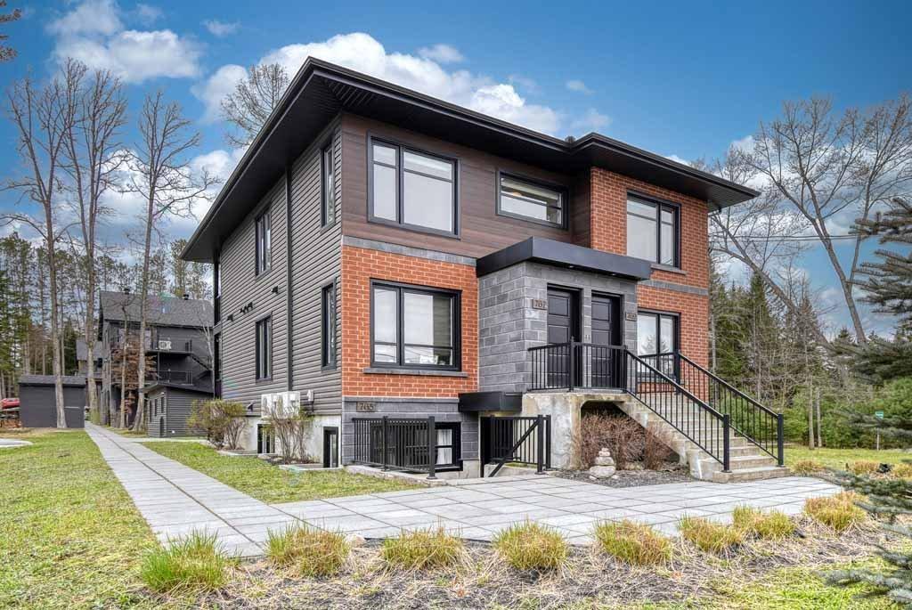 765 Rue Émond
