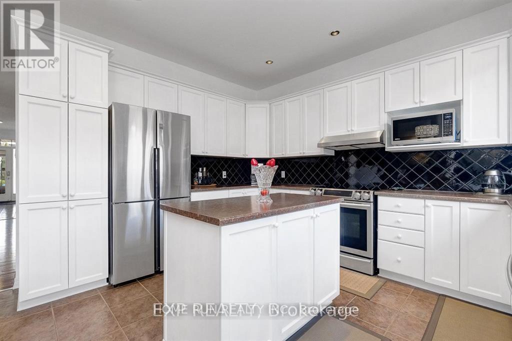 For sale: 122 RODEO DRIVE, Ottawa, Ontario K2J5K3 - X13005010 | REALTOR.ca