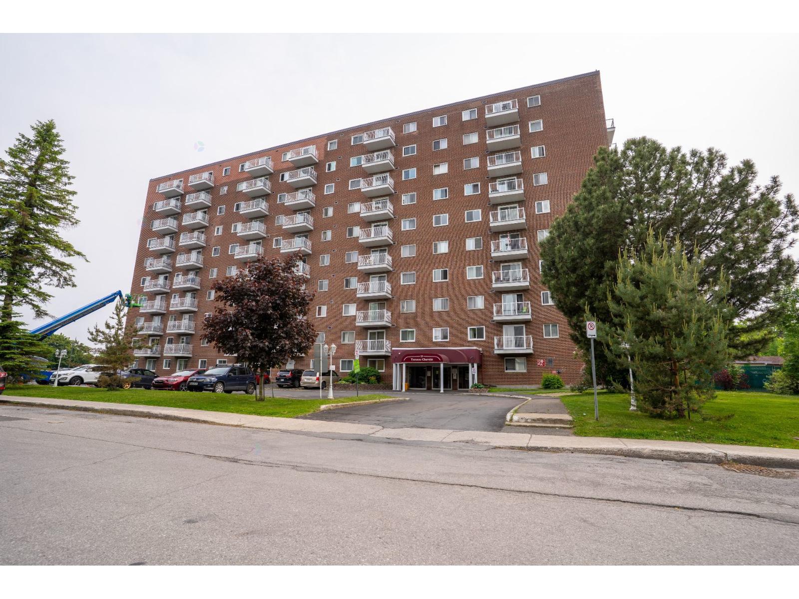 23 Rue de la Soeur-Jeanne-Marie-Chavoin, #808, Gatineau (Hull), Quebec J8Z1V9