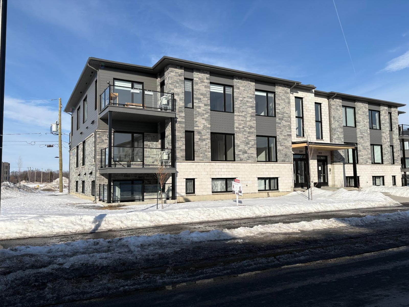 À louer : 2591 Boul. Dormicourt, #202, Otterburn Park, Québec J3H0R4 ...