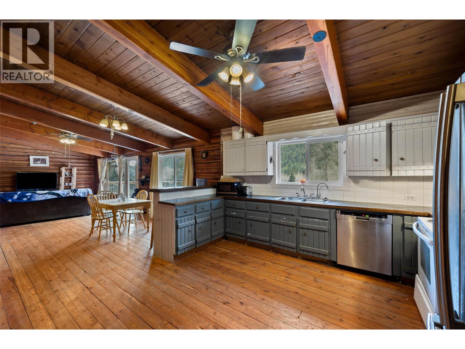 For sale: 9776 TRANQUILLE CRISS CRK Road, Kamloops, British