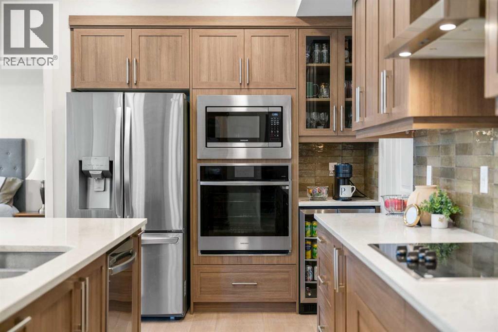 Apartment for Sale in 2208, 33 Carringham Gate NW|Calgary, Alberta T3P2H6