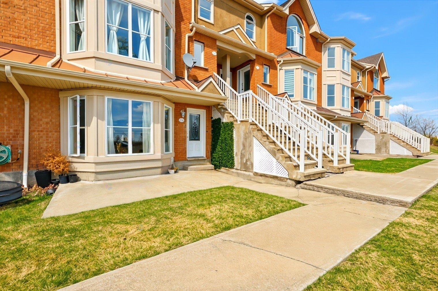 For sale: 9736 Rue Riverin, Brossard, Quebec J4X2Z4 - 15584125
