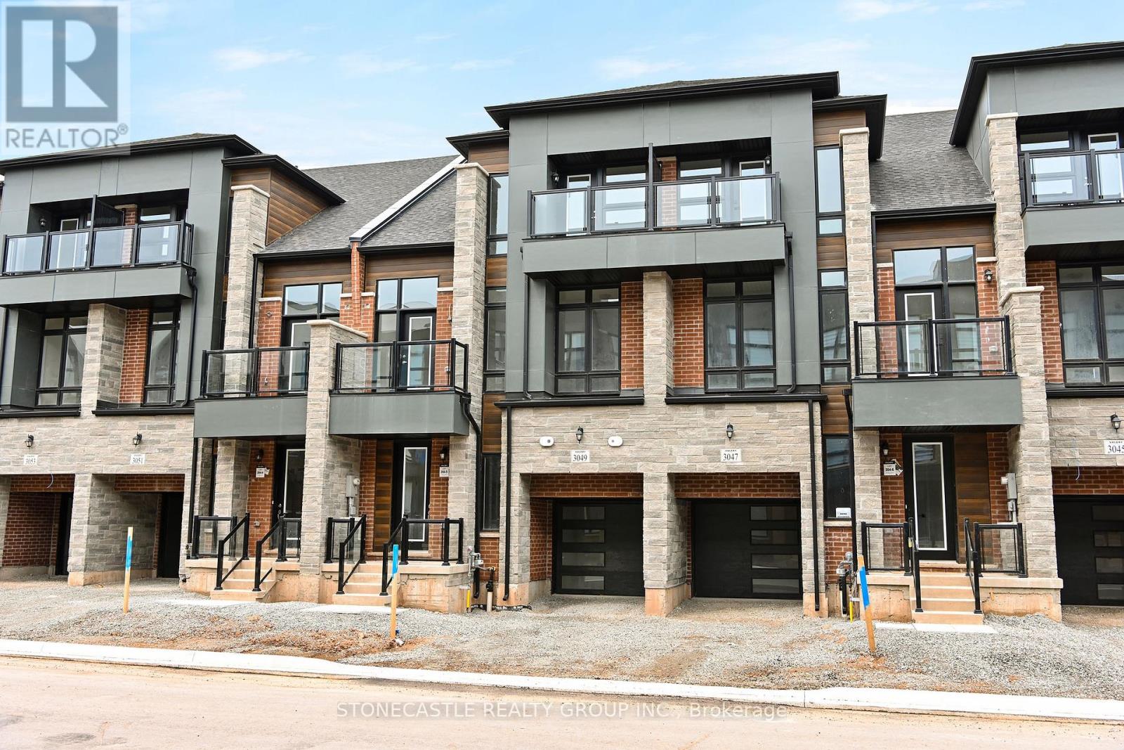 Row / Townhouse for Sale in 3049 PERKINS WAY|Oakville (JM Joshua Meadows), Ontario L6H7Y6