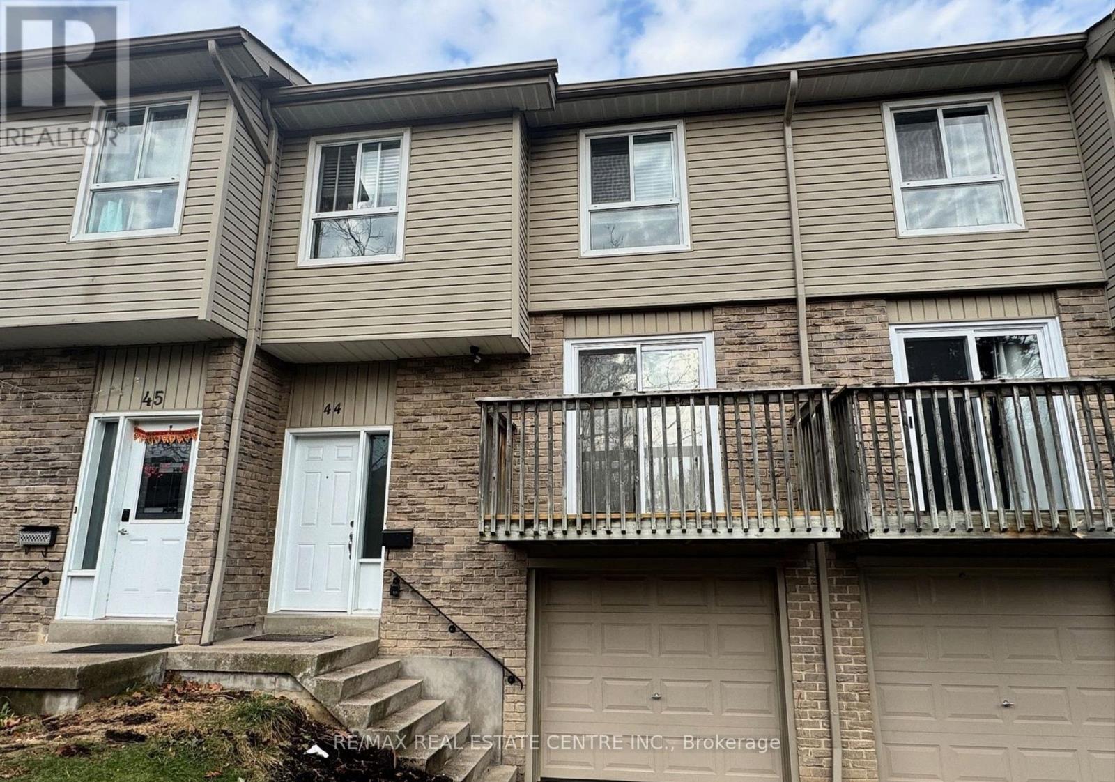 Row / Townhouse for Sale in 44 - 5536 MONTEVIDEO ROAD|Mississauga (Meadowvale), Ontario L5N2P4