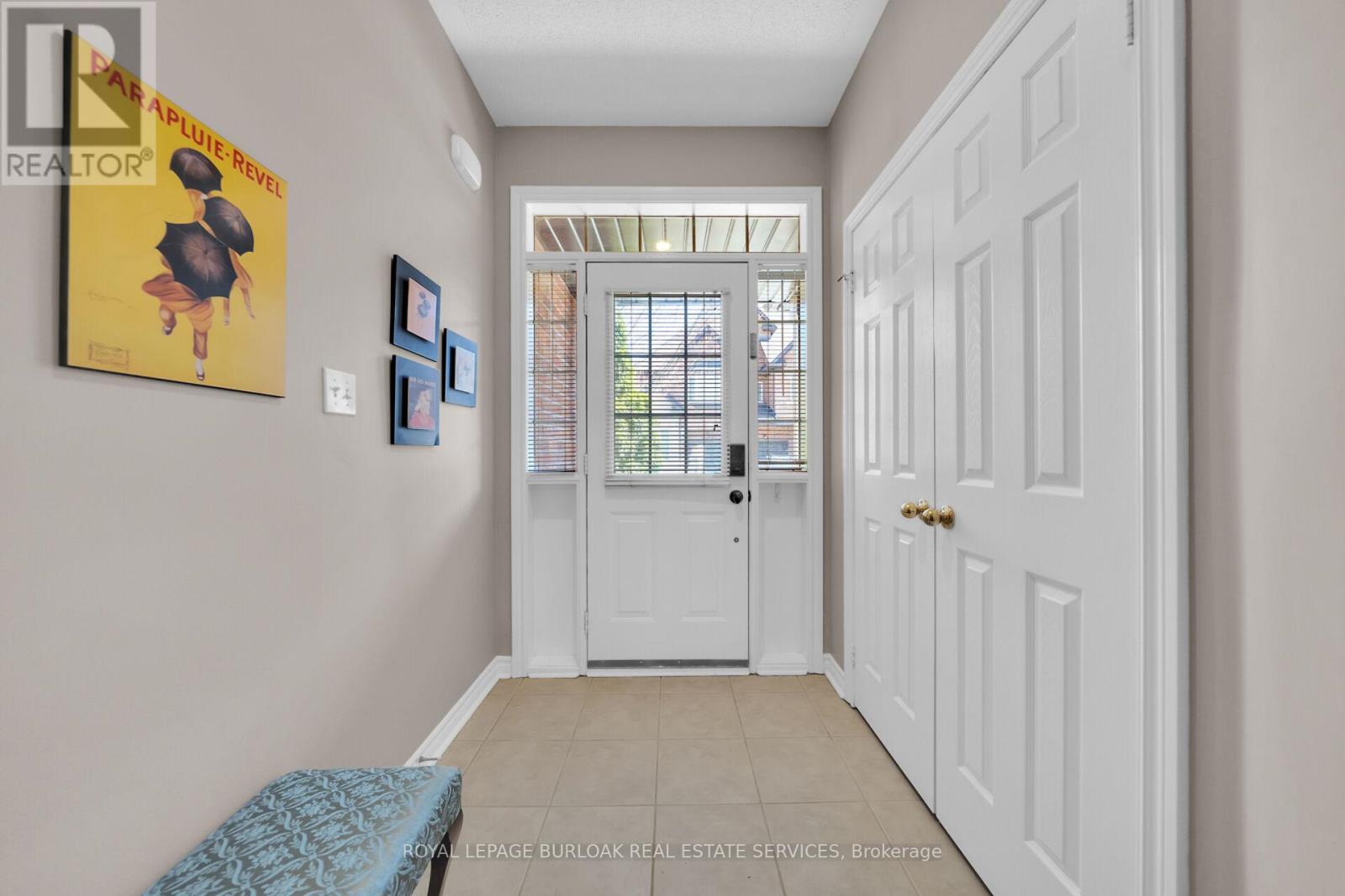 Row / Townhouse for Sale in 41 - 300 RAVINEVIEW WAY|Oakville (WC Wedgewood Creek), Ontario L6H7J2 4