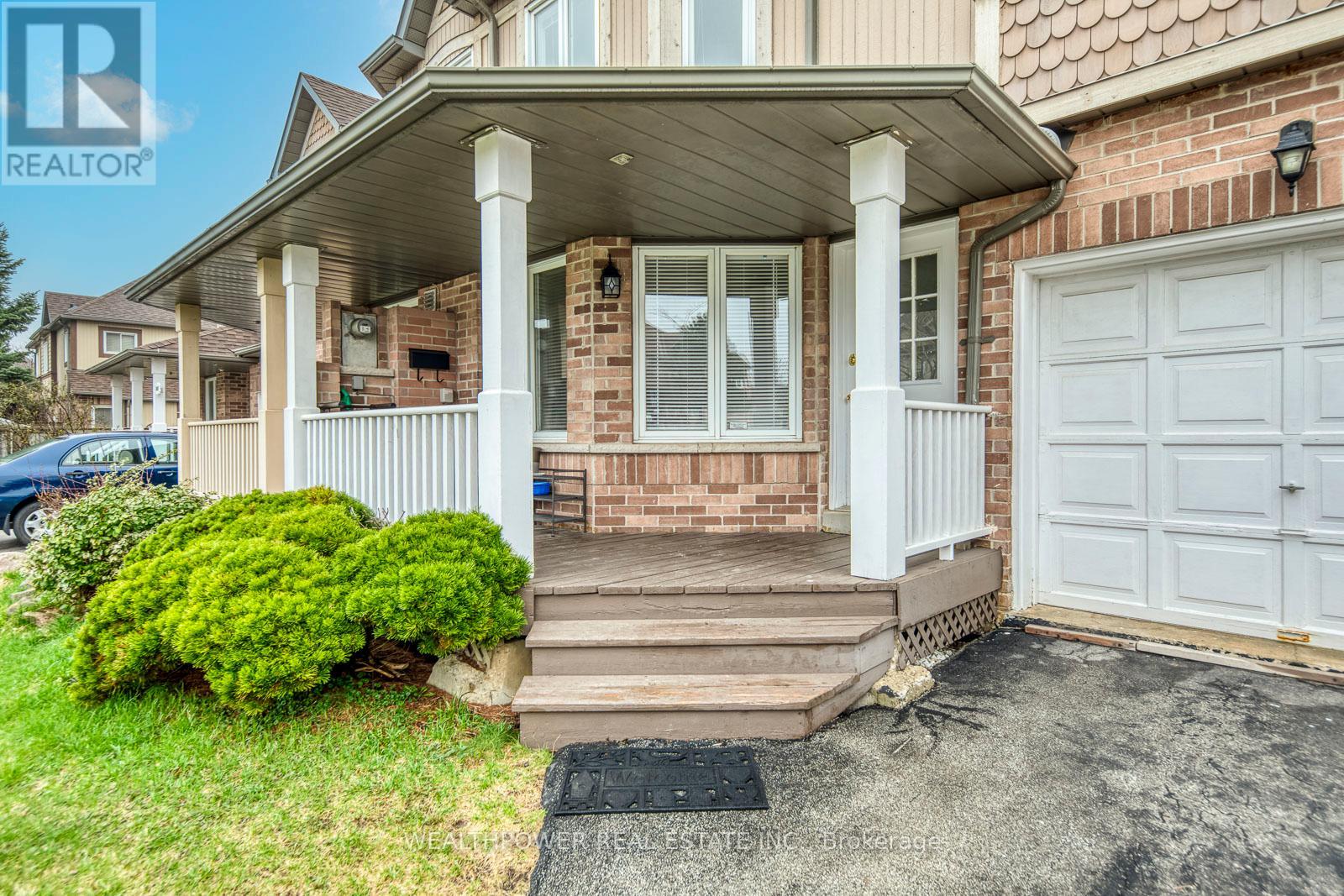 Row / Townhouse for Sale in 5320 BUSHELGROVE CIRCLE|Mississauga (Central Erin Mills), Ontario L5M6C6 2