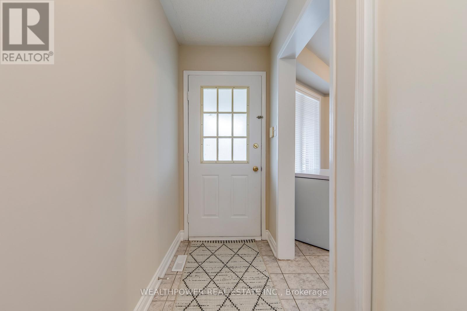 Row / Townhouse for Sale in 5320 BUSHELGROVE CIRCLE|Mississauga (Central Erin Mills), Ontario L5M6C6 5