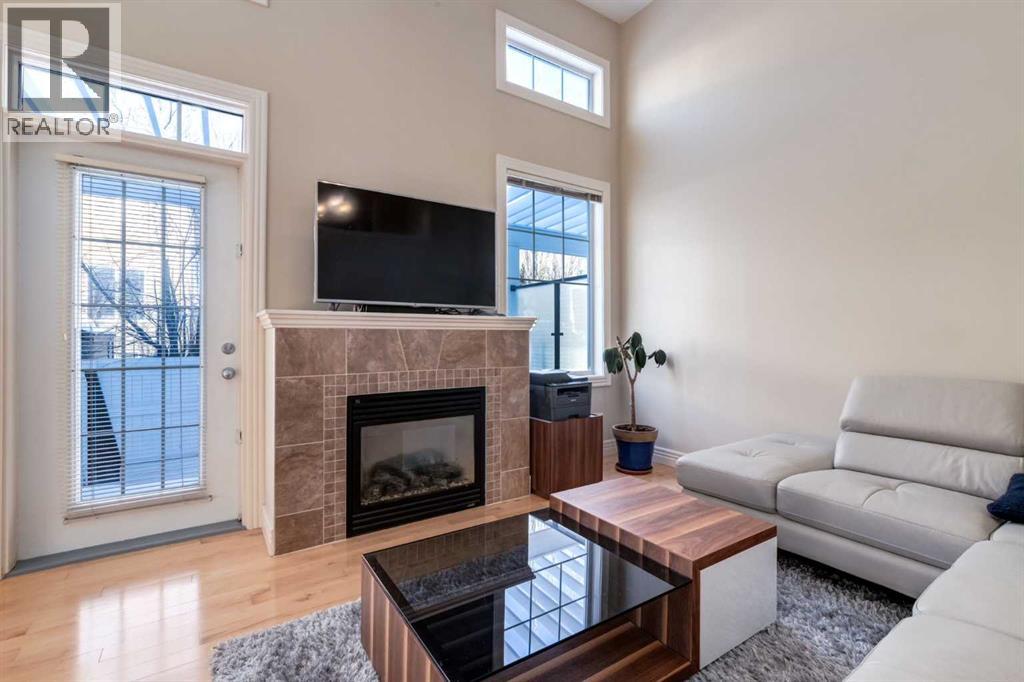 Row / Townhouse for Sale in 37 Royal Oak Plaza NW|Calgary, Alberta T3G0B3 5