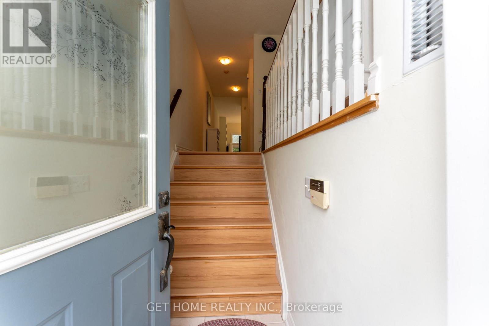 Row / Townhouse for Sale in 25 - 840 DUNDAS STREET W|Mississauga (Erindale), Ontario L5C1C2 2