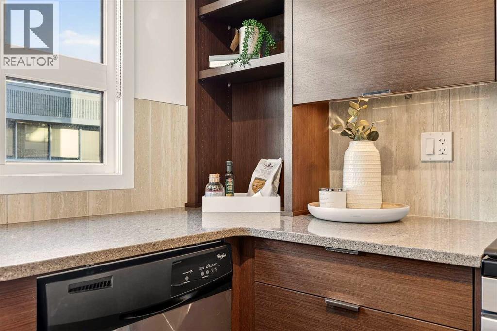 Row / Townhouse for Sale in 121, 1719 9A Street SW|Calgary, Alberta T2T6S3 4