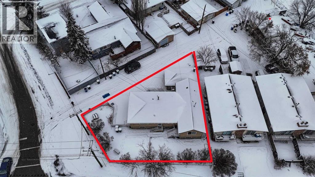 Duplex for Sale in 7012 Bowness Road NW|Calgary, Alberta T3B0G4