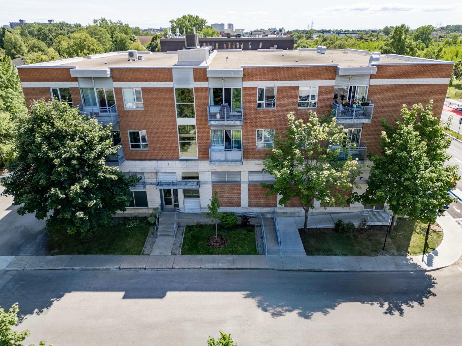 10680 Rue Tanguay, #206, Montréal (Ahuntsic-Cartierville), Quebec H3L3H1