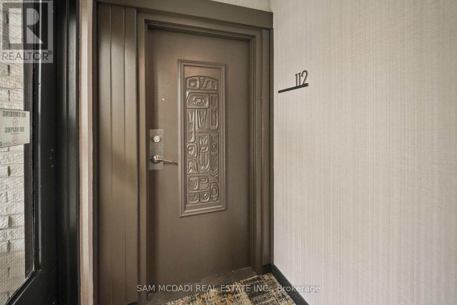 Row / Townhouse for Sale in 112 - 1050 FALGARWOOD DRIVE|Oakville (FA Falgarwood), Ontario L6H2P3 3