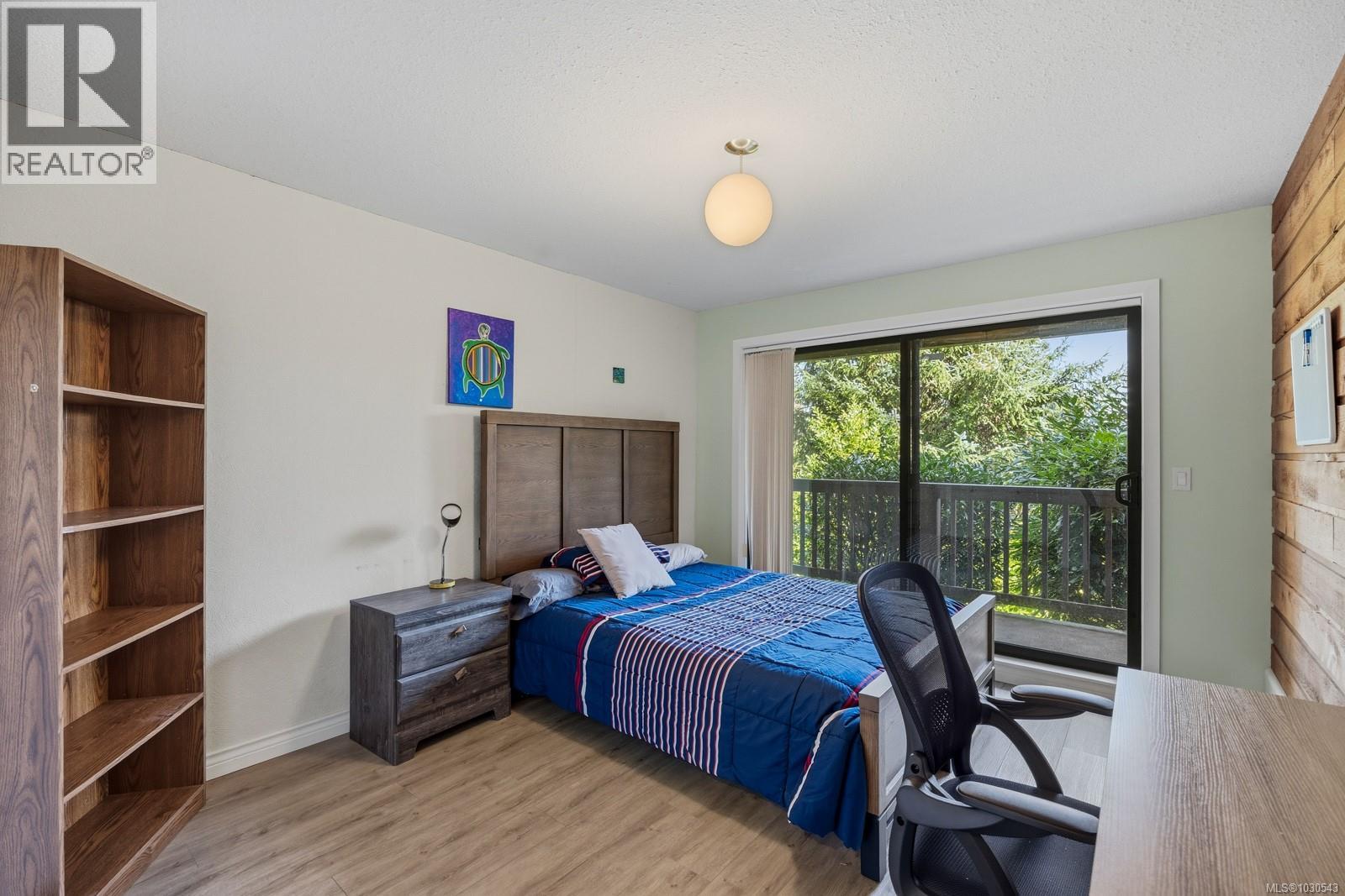 For sale: 2340 Spring Rd, Campbell River, British Columbia V9W5K8 ...
