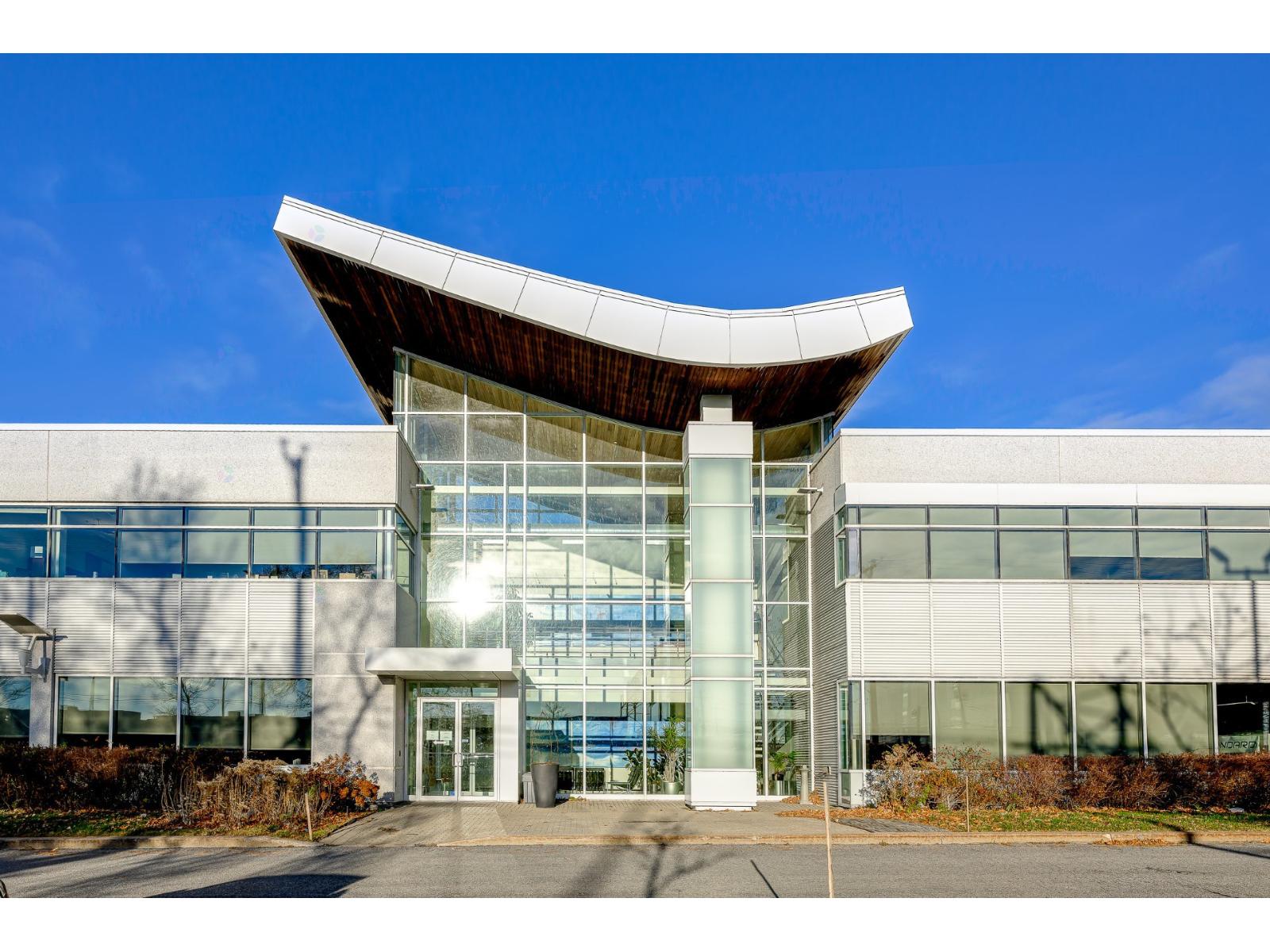For lease: 5905 Ch. de la Côte-de-Liesse, Montréal (Saint-Laurent