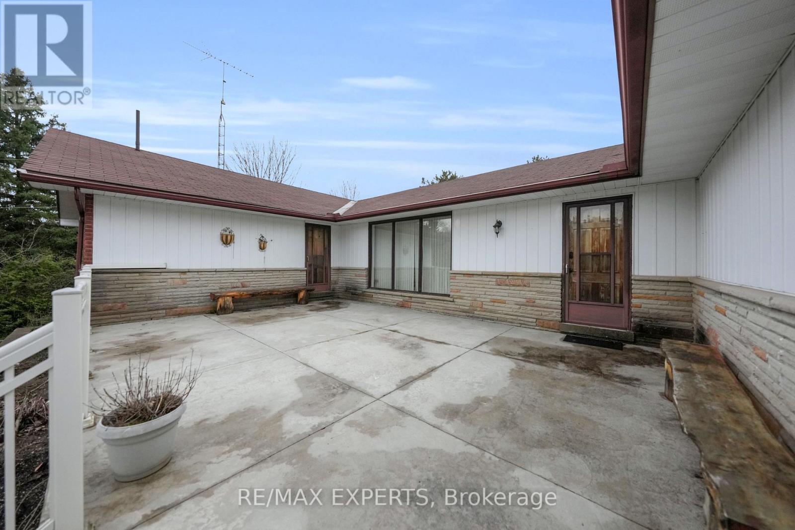 For sale: 6242 6TH LINE, New Tecumseth, Ontario L0G1W0 - N13008830
