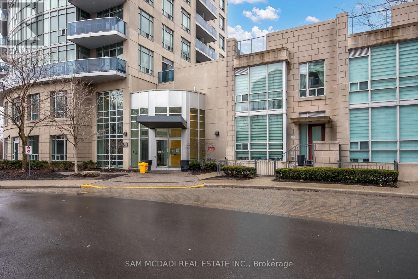 Row / Townhouse for Sale in TH119 - 90 ABSOLUTE AVENUE|Mississauga (City Centre), Ontario L4Z0A1 3