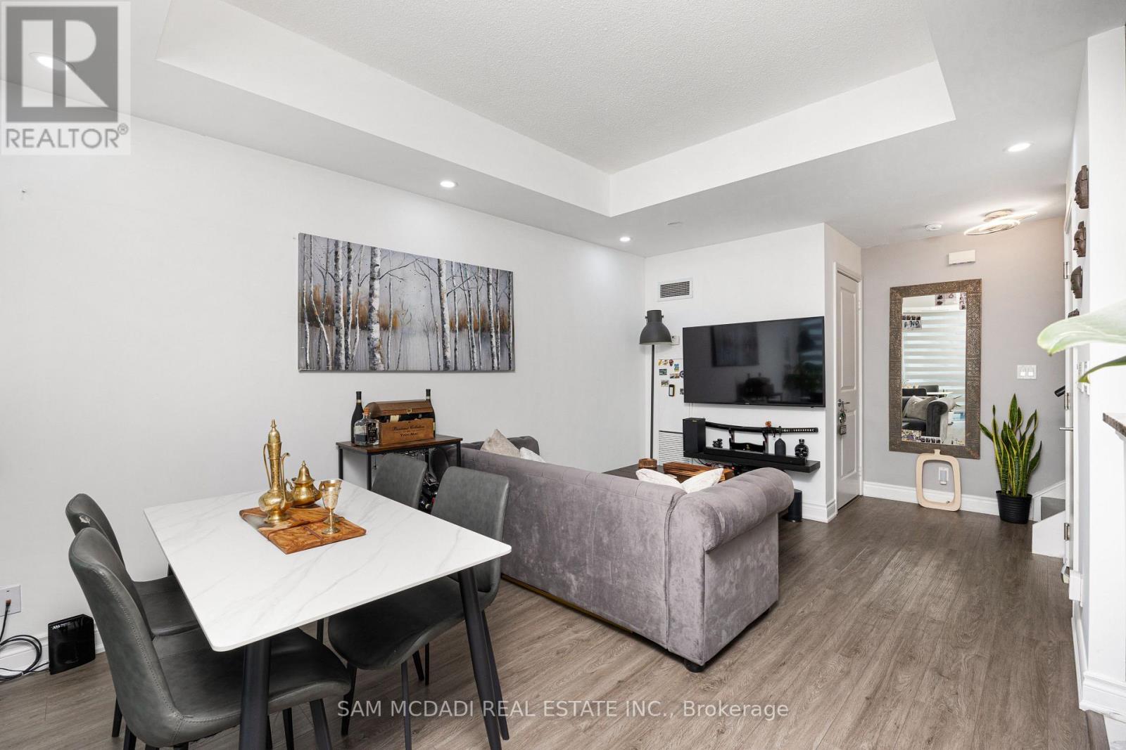 Row / Townhouse for Sale in TH119 - 90 ABSOLUTE AVENUE|Mississauga (City Centre), Ontario L4Z0A1 5