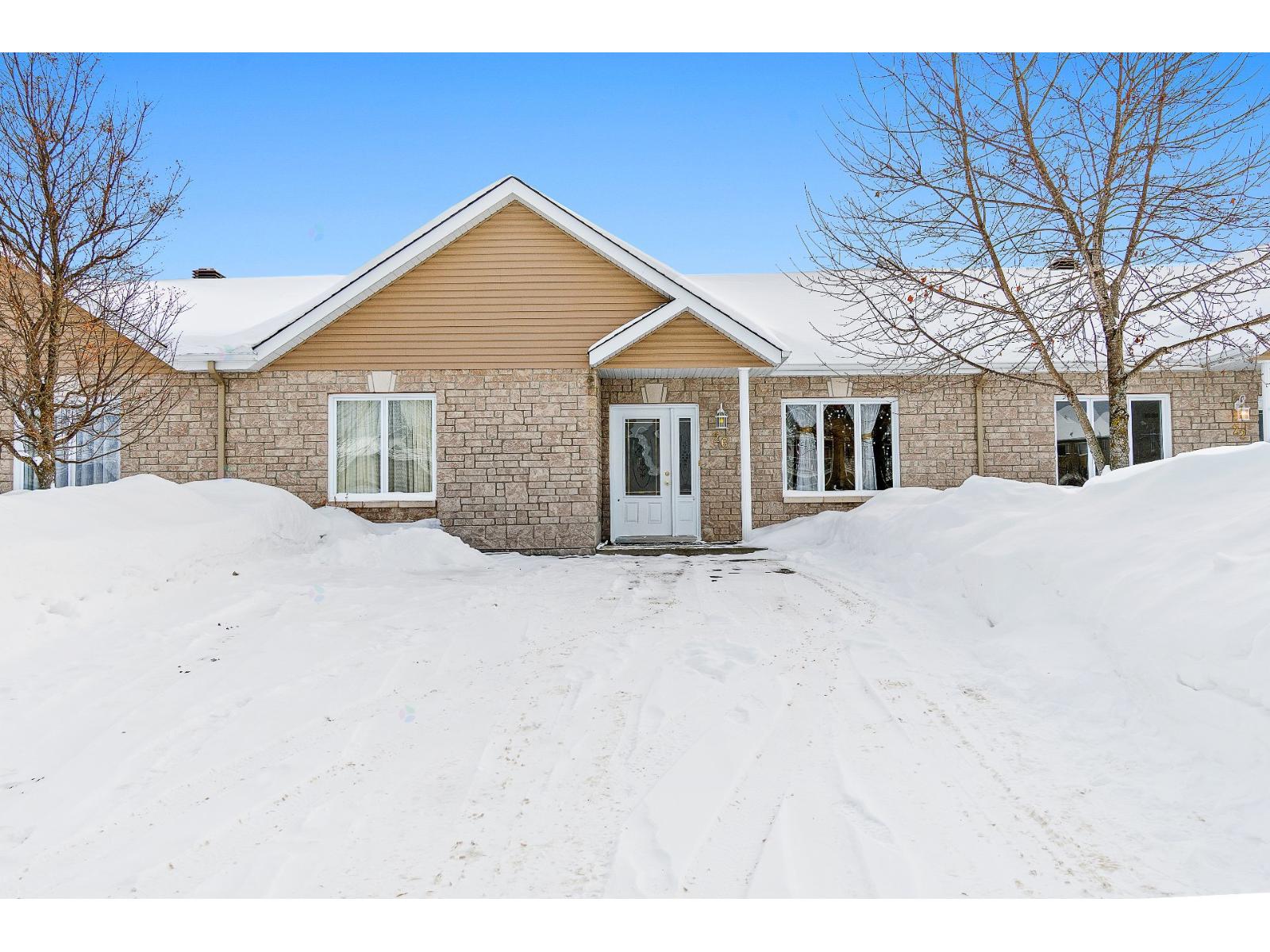 26 Rue Alphonse-Labelle, Gatineau (Buckingham), Quebec J8L0E3