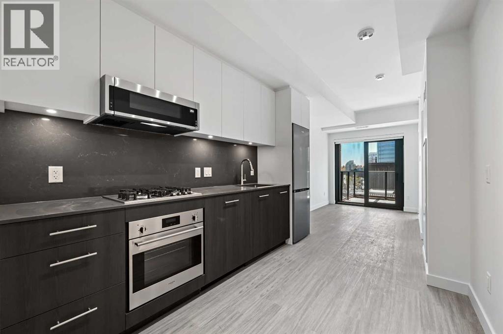 Apartment for Sale in 704, 730 2 Avenue SW|Calgary, Alberta T2P1R8 4