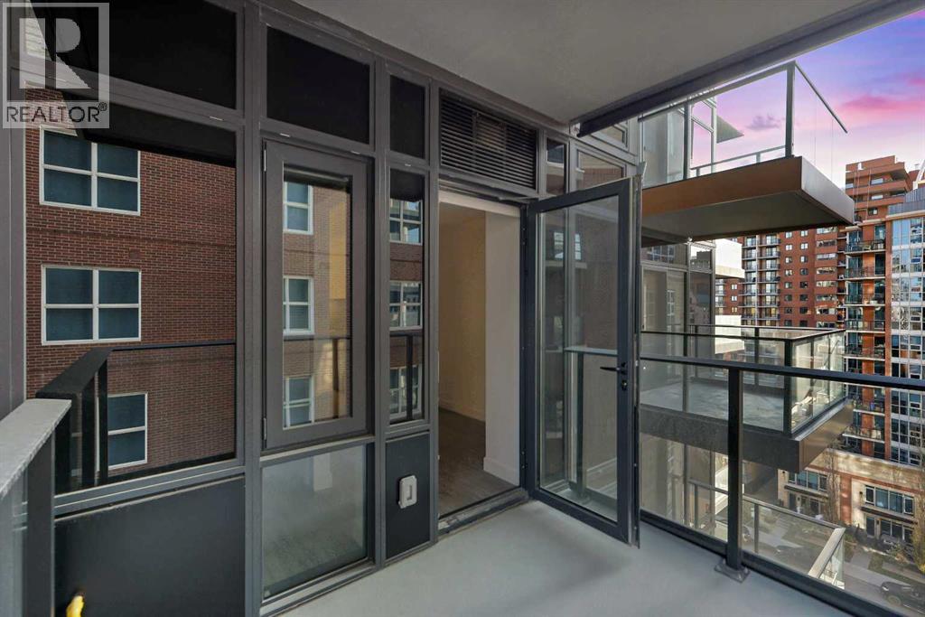 Apartment for Sale in 810, 730 2 Avenue SW|Calgary, Alberta T2P1R8 5