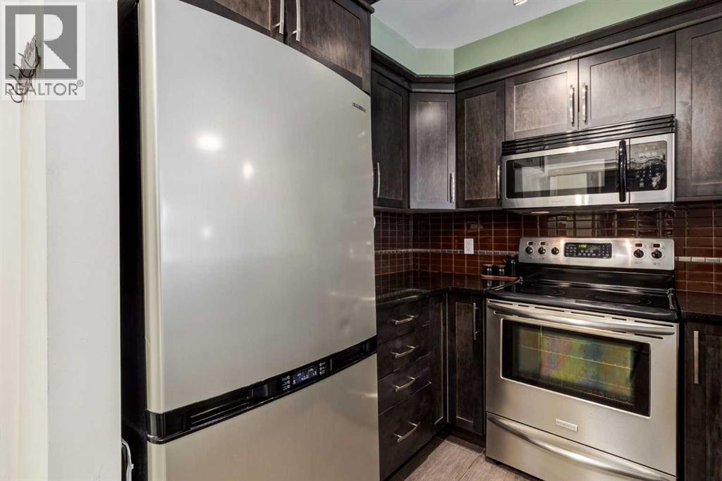 Apartment for Sale in 104, 725 4 Street NE|Calgary, Alberta T2E3S7 5