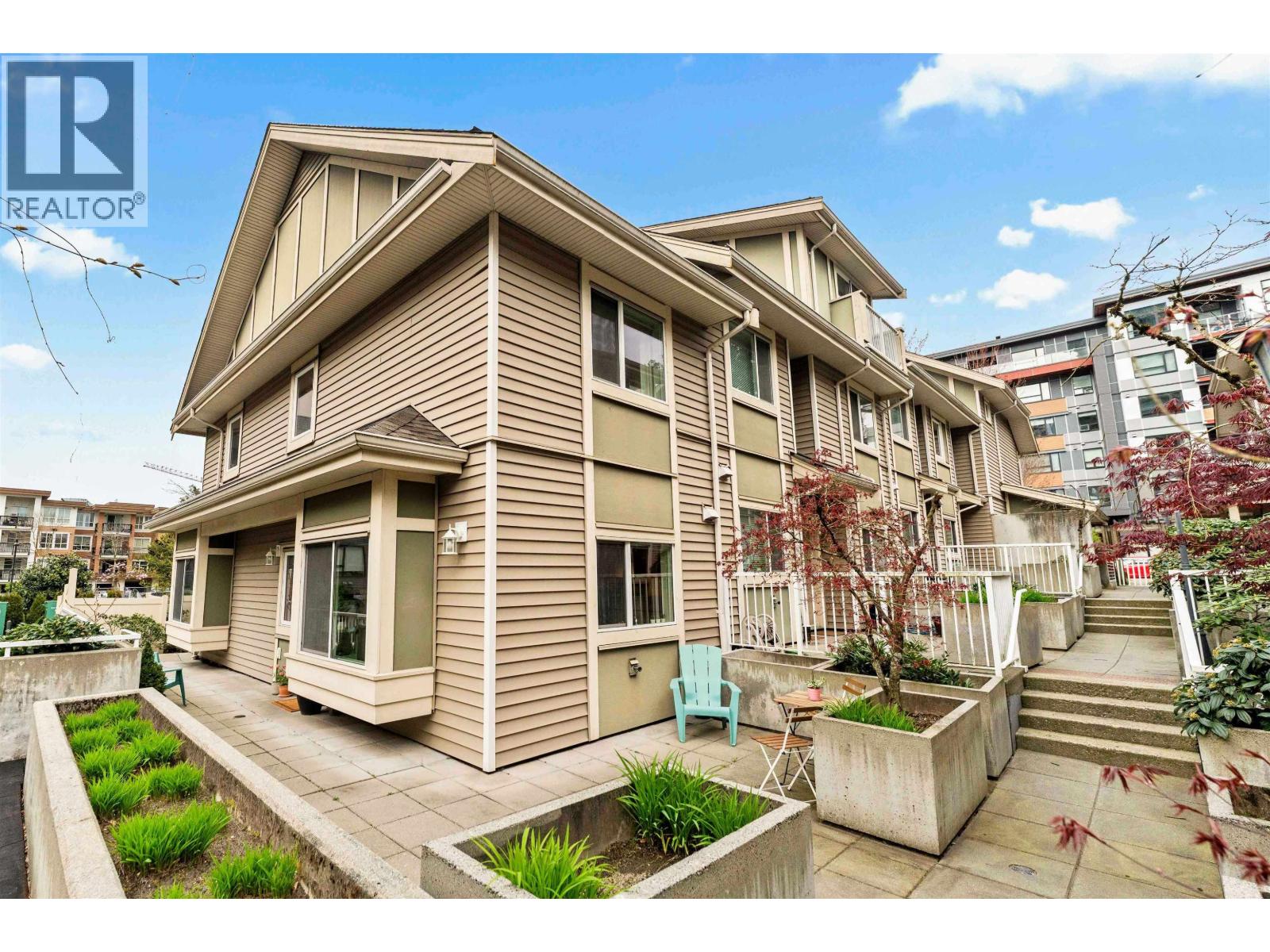 For sale: 15 621 LANGSIDE AVENUE, Coquitlam, British Columbia