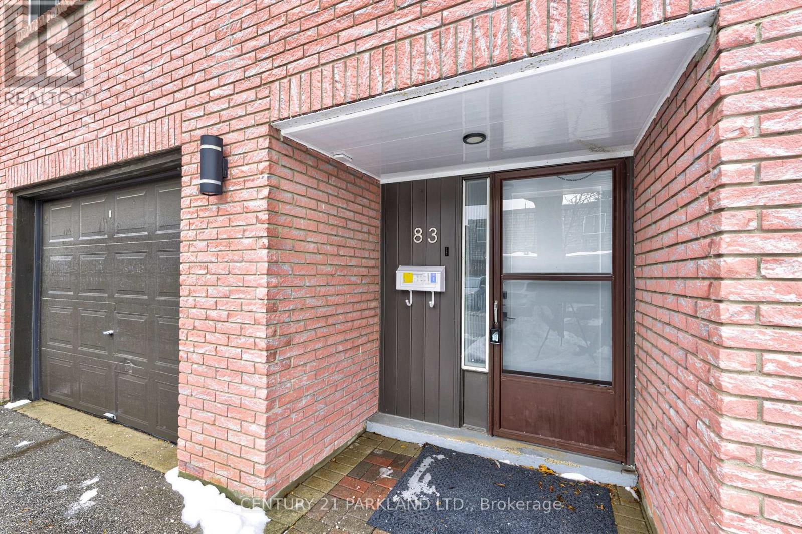 Row / Townhouse for Sale in #83 - 2145 SHEROBEE ROAD|Mississauga (Cooksville), Ontario L5A3G8 2