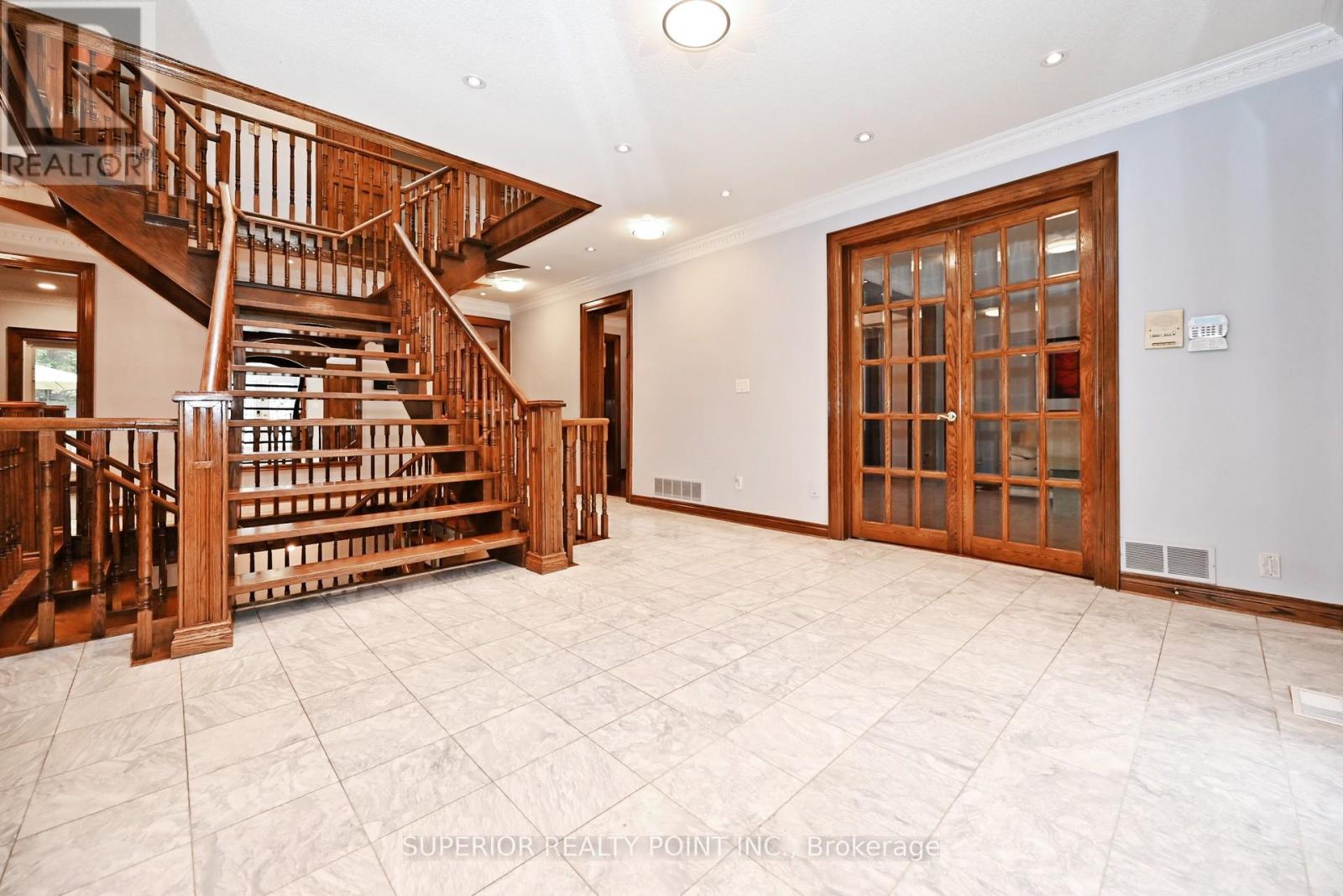 For sale: 186 OXFORD STREET, Richmond Hill (Mill Pond), Ontario