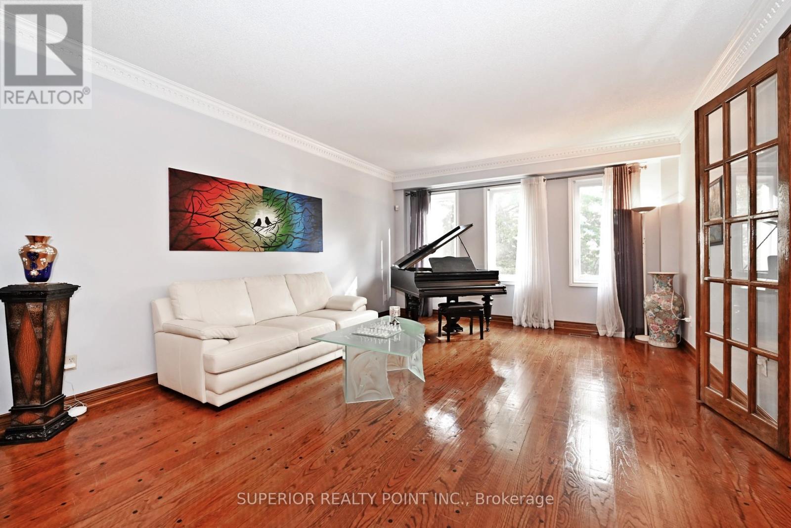 For sale: 186 OXFORD STREET, Richmond Hill (Mill Pond), Ontario