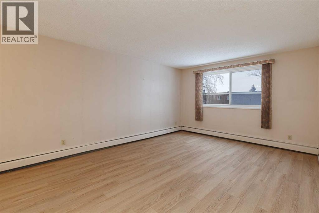 Apartment for Sale in 205, 6464 Travois Crescent NW|Calgary, Alberta T2K3S9 2