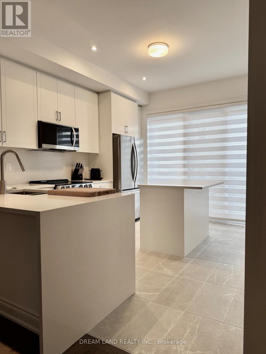 Row / Townhouse for Sale in 193 - 70 LUNAR CRESCENT|Mississauga (Streetsville), Ontario L6M2P6 3
