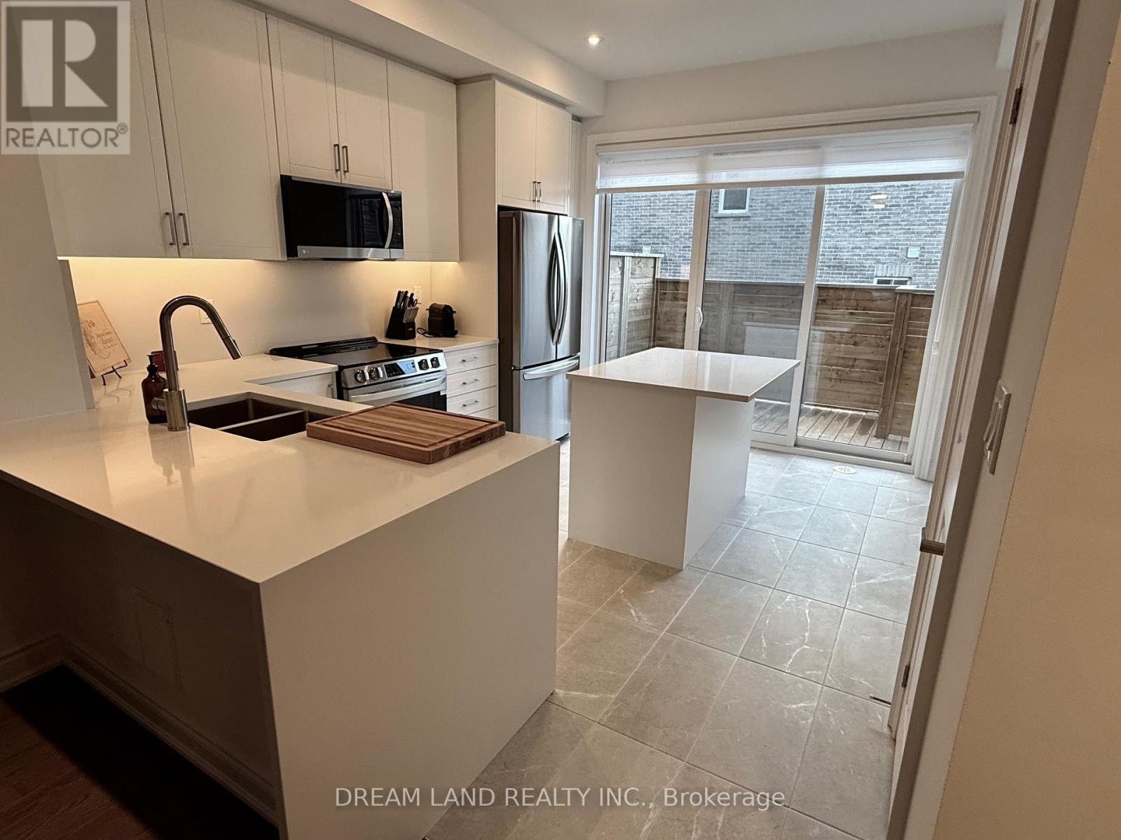 Row / Townhouse for Sale in 193 - 70 LUNAR CRESCENT|Mississauga (Streetsville), Ontario L6M2P6 4