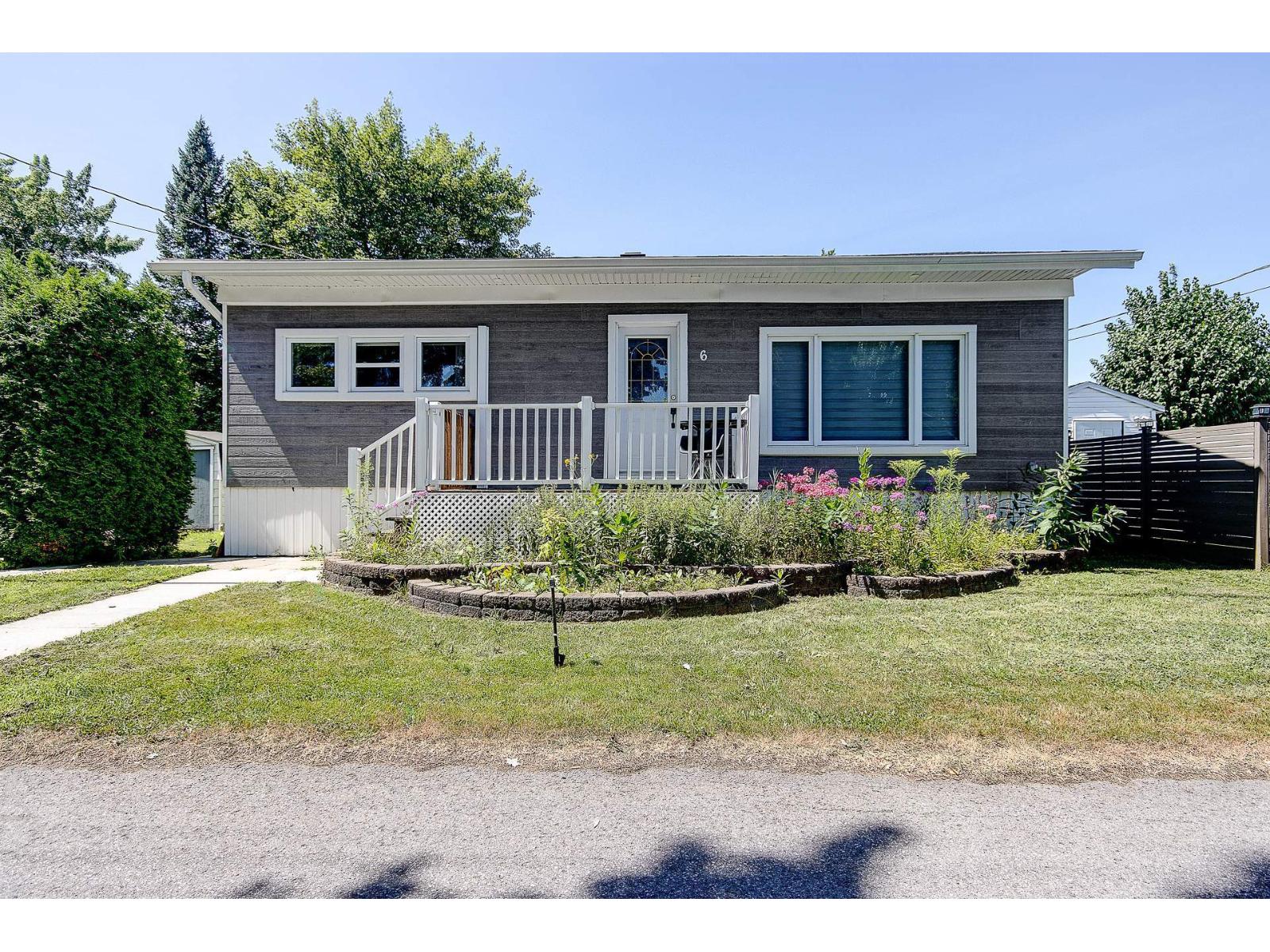 3950 Boul. Sir-Wilfrid-Laurier, #6, Longueuil (Saint-Hubert), Quebec J3Y5Y9