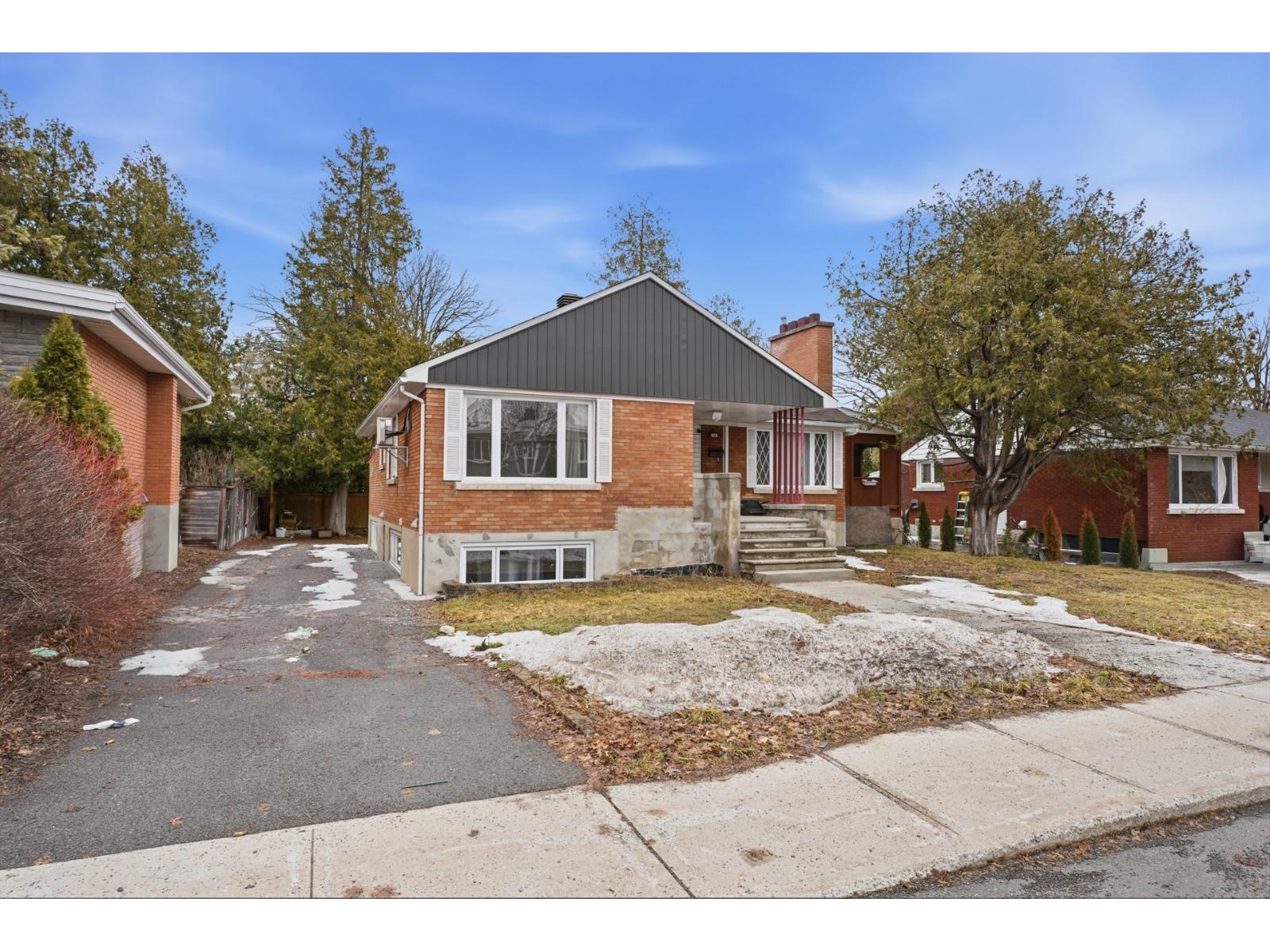 38 Rue St-François, Gatineau (Hull), Quebec J9J1A9
